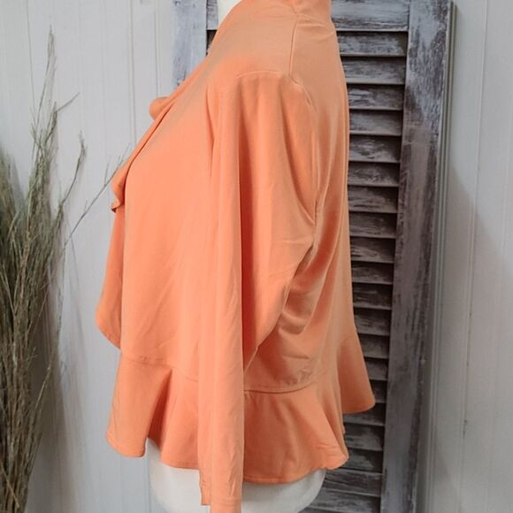 Danny and Nicole open front top - Picture 4 of 8